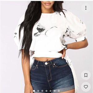 FASHION NOVA Blakely Puff Sleeve Crop Top *NEW*